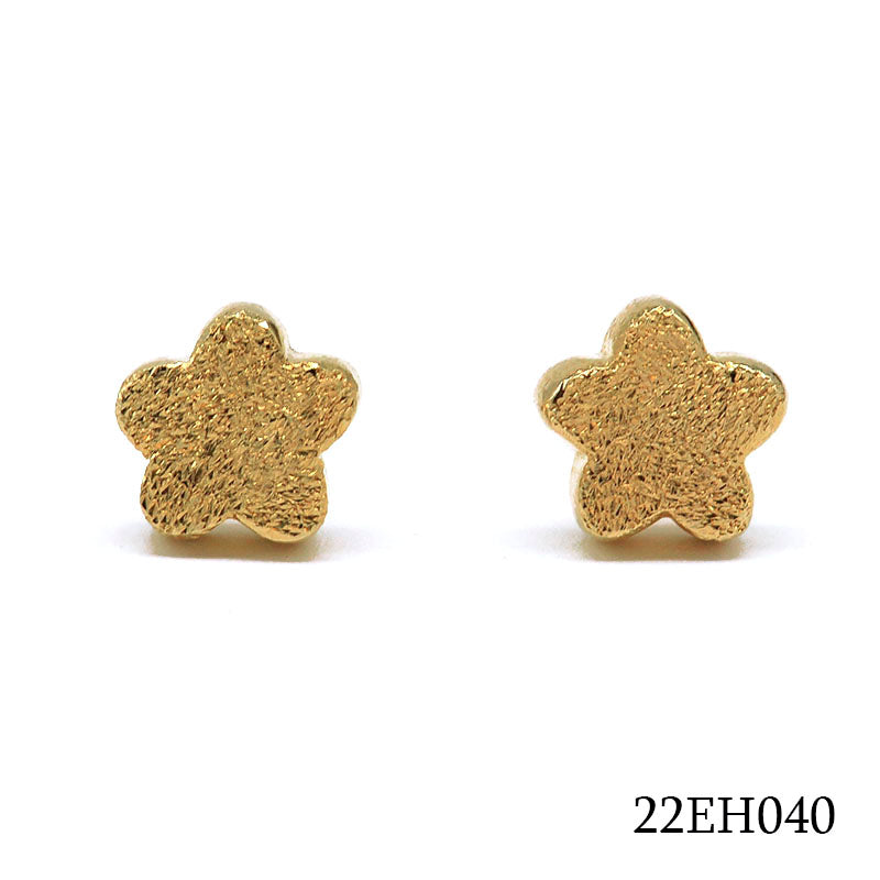 18K gold plated textured five-petal flower stud earrings, SKU 22EH040